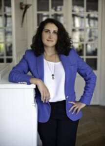Rahaf Harfoush - Digital antropologist & author, Branded podcasts for entrepreneurs with Talkbox Productions